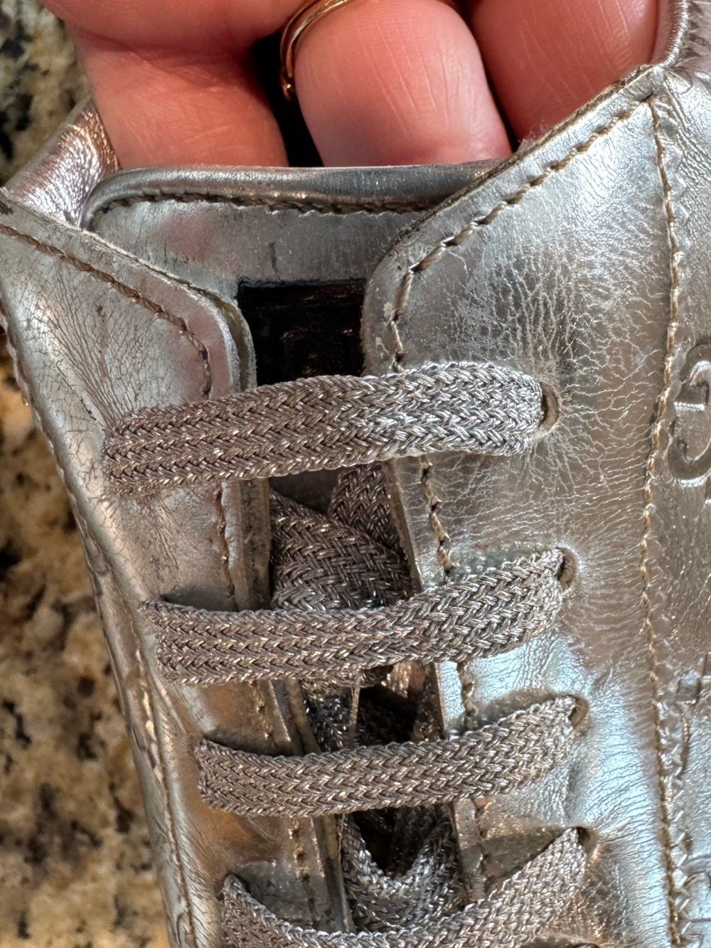 Gucci Guccissima Silver Leather Low Top Sneakers Size 39.5 Designer Shoes - Picture 11 of 12